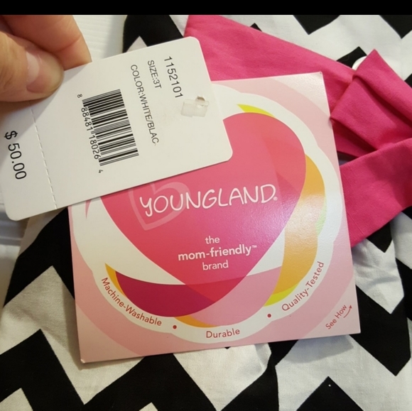 NEW Chevron Dress Youngland - Picture 3 of 5